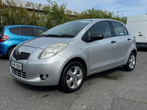 Toyota Yaris Hatchback, Petrol, 2008, Silver