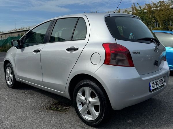 Toyota Yaris Hatchback, Petrol, 2008, Silver