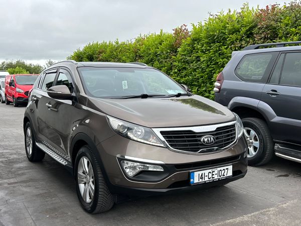 Kia Sportage SUV, Diesel, 2014, Brown