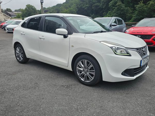 Suzuki Baleno Hatchback, Petrol, 2017, White