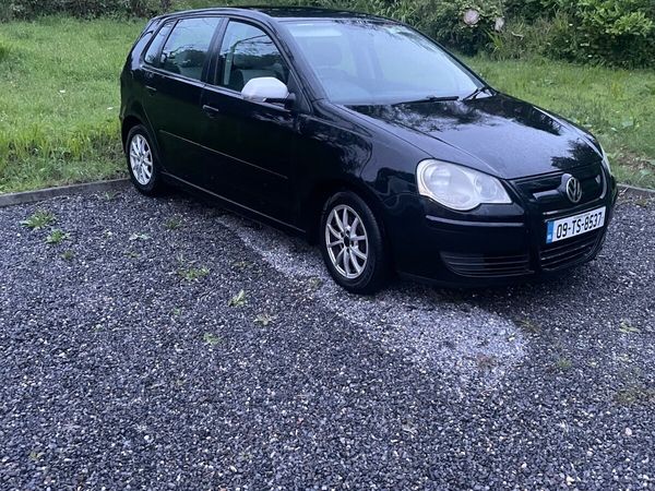 Volkswagen Polo Hatchback, Diesel, 2009, Black