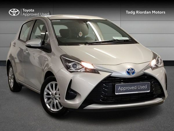 Toyota Yaris Hatchback, Hybrid, 2018, Silver