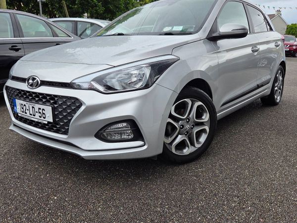 Hyundai i20 Hatchback, Petrol, 2019, Grey