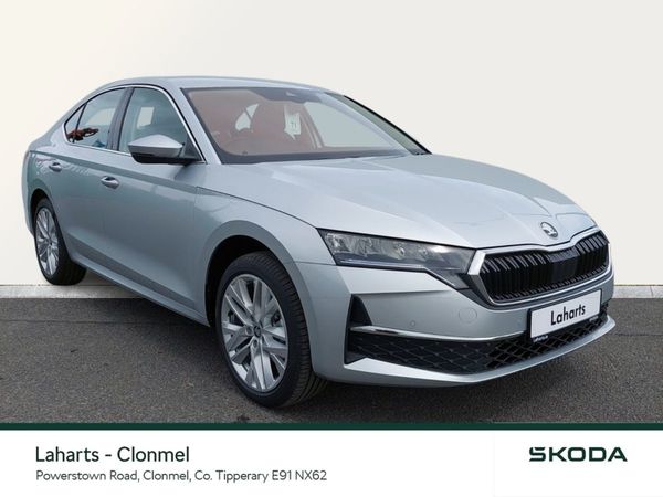 Skoda Octavia Saloon, Diesel, 2025, Silver