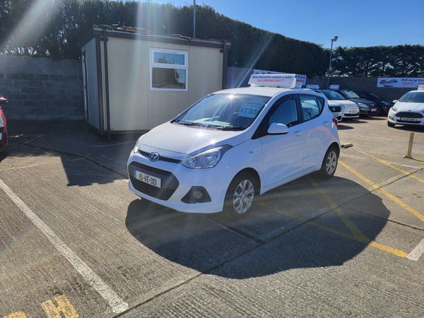 Hyundai i10 Hatchback, Petrol, 2015, White
