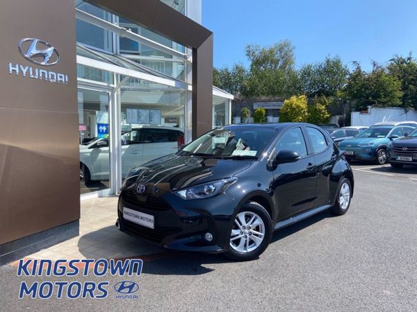Toyota Yaris Hatchback, Hybrid, 2022, Black