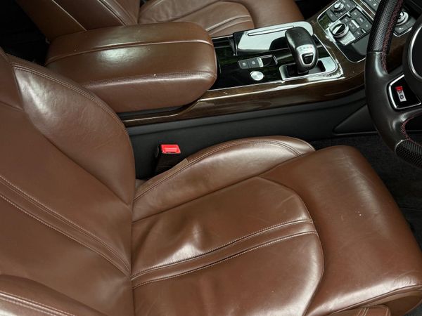 Audi A8 Saloon, Diesel, 2014, Grey