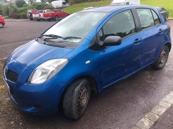 Toyota Yaris Hatchback, Petrol, 2006, Blue