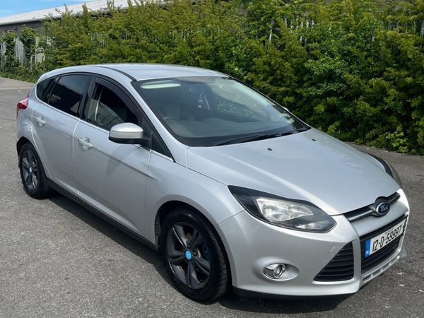 Ford Focus Hatchback, Diesel, 2012, Silver
