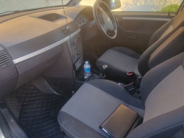 Vauxhall Meriva MPV, Diesel, 2008, Silver