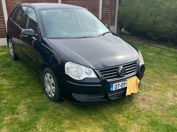 Volkswagen Polo Hatchback, Petrol, 2007, Black