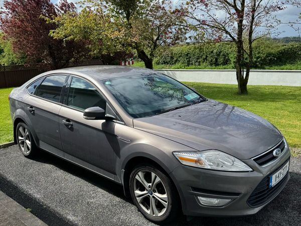 Ford Mondeo Hatchback, Diesel, 2011, Brown