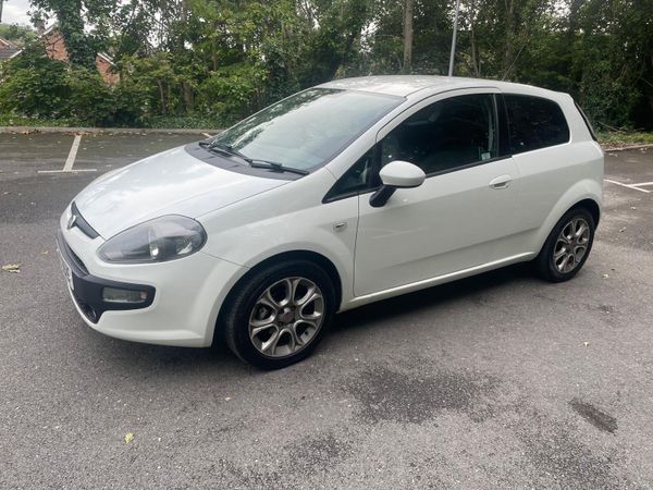 Fiat Punto Hatchback, Petrol, 2010, White