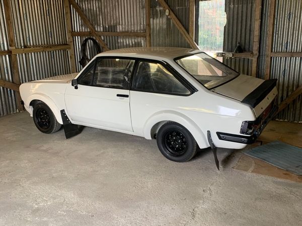Ford Escort Saloon, Petrol, 1977, Beige