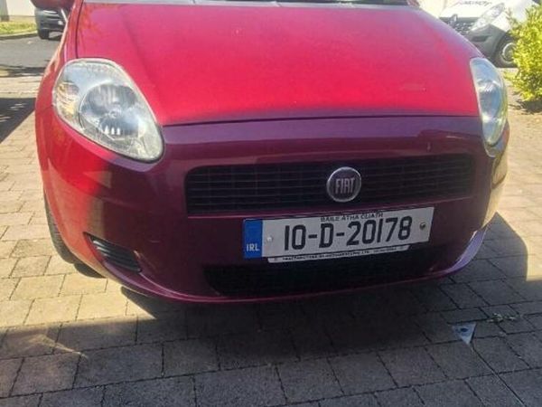 Fiat Punto Hatchback, Petrol, 2010, Red