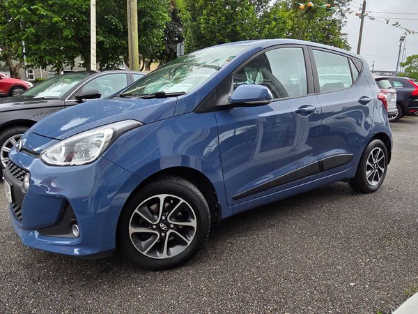 Hyundai i10 Hatchback, Petrol, 2018, Blue