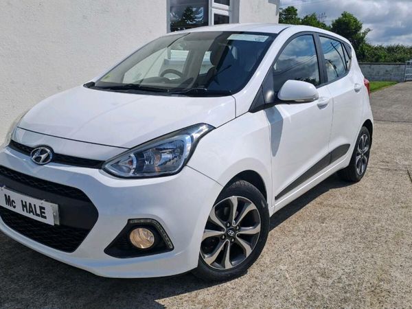 Hyundai i10 Hatchback, Petrol, 2017, White