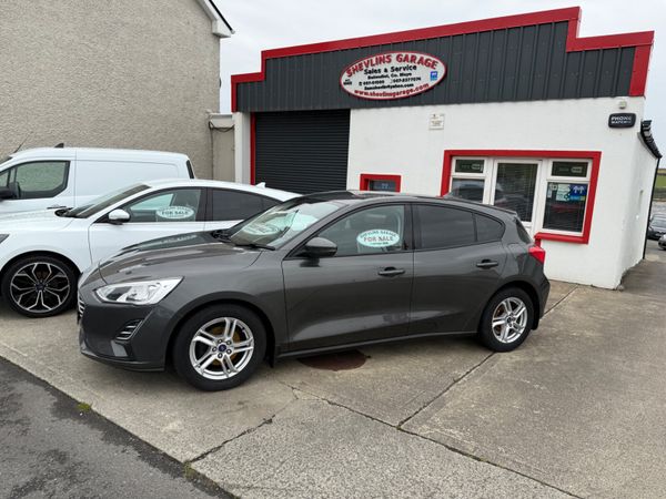 Ford Focus Hatchback, Diesel, 2019, Grey