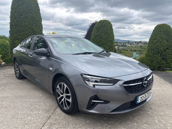 Opel Insignia Hatchback, Diesel, 2021, Grey