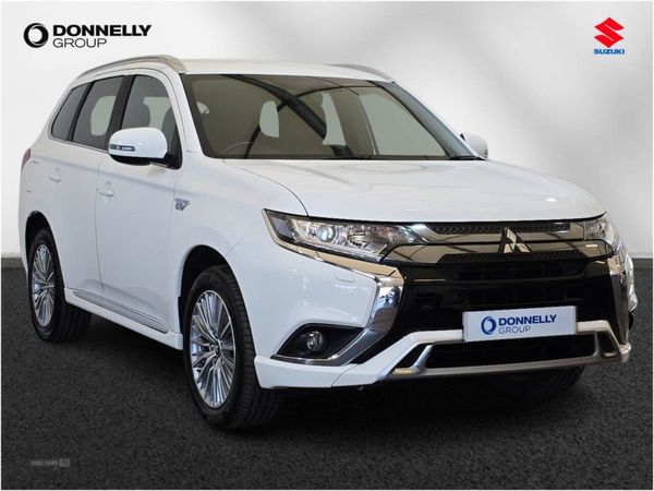 Mitsubishi Outlander , Petrol, 2021, White