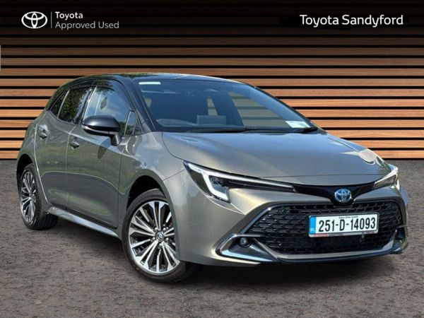 Toyota Corolla Hatchback, Hybrid, 2025, Gold