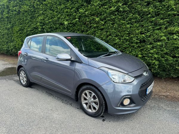 Hyundai i10 Hatchback, Petrol, 2016, Grey