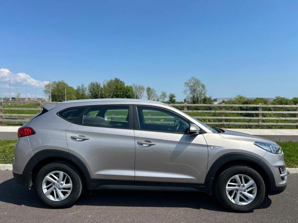 Hyundai Tucson SUV, Diesel, 2019, Beige