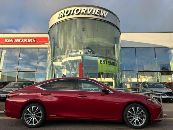 Lexus ES Saloon, Petrol Hybrid, 2021, Red