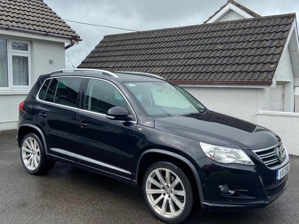 Volkswagen Tiguan SUV, Diesel, 2011, Black