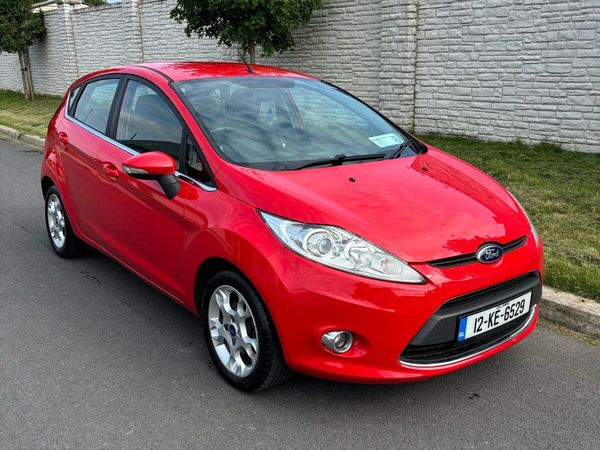 Ford Fiesta Hatchback, Petrol, 2012, Red