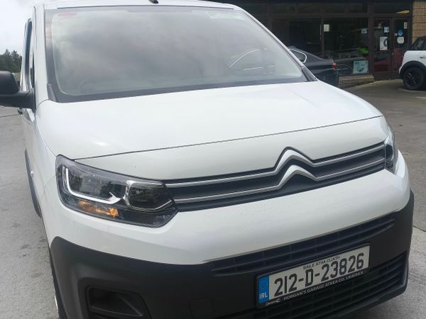 Citroen Berlingo MPV, Diesel, 2021, White