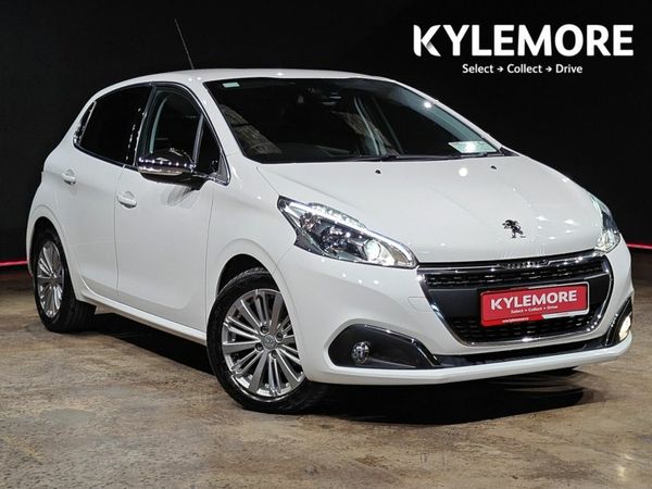 Peugeot 208 Hatchback, Petrol, 2017, White