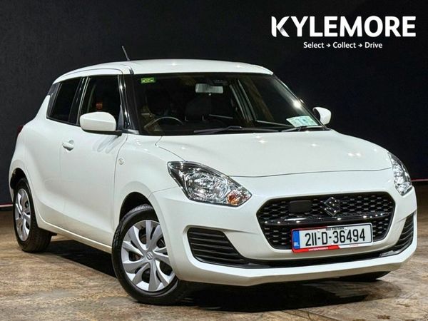 Suzuki Swift Hatchback, Petrol, 2021, White