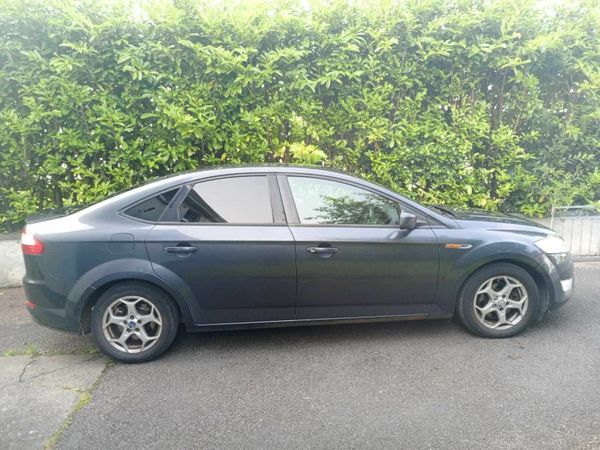 Ford Mondeo Hatchback, Diesel, 2010, Grey