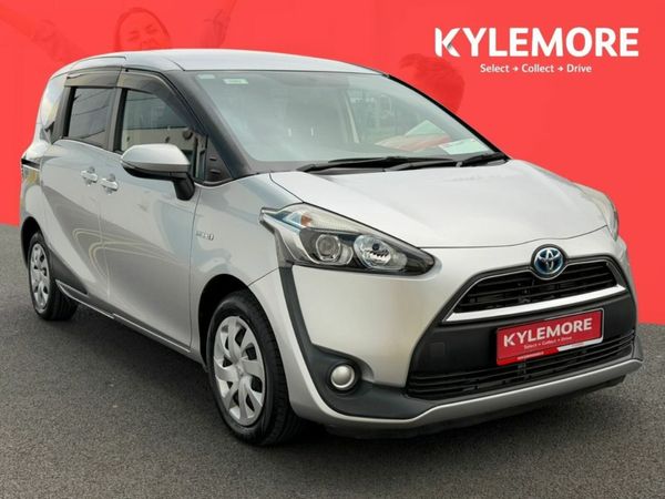 Toyota Sienta MPV, Petrol Hybrid, 2016, Silver