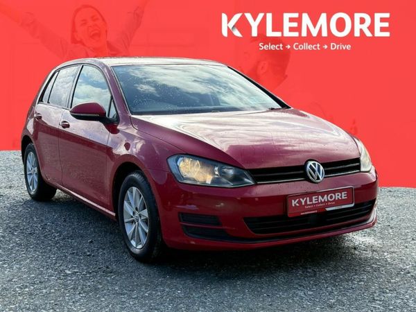 Volkswagen Golf Hatchback, Petrol, 2015, Red