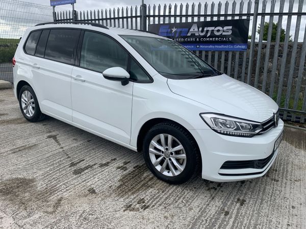 Volkswagen Touran MPV, Petrol, 2016, White