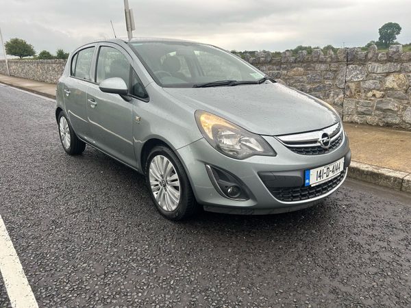 Opel Corsa Hatchback, Petrol, 2014, Silver