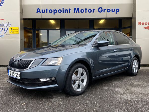 Skoda Octavia Hatchback, Diesel, 2019, Grey