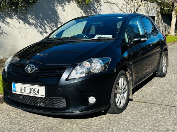 Toyota Auris Hatchback, Diesel, 2011, Black