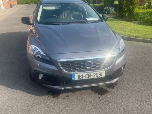 Volvo V40 Hatchback, Diesel, 2016, Grey
