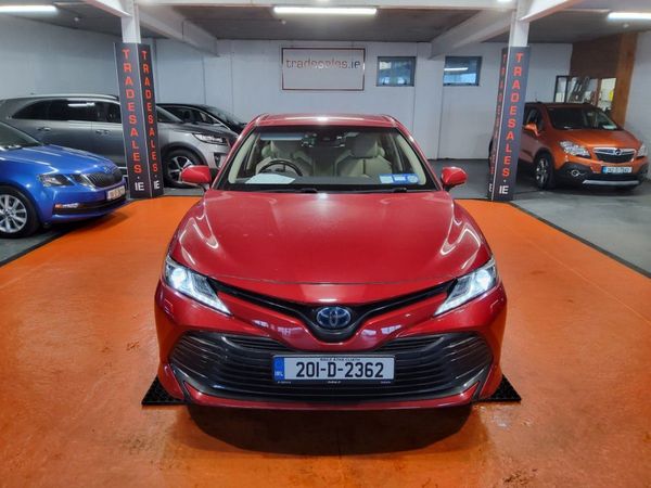 Toyota Camry Saloon, Petrol Hybrid, 2020, Red