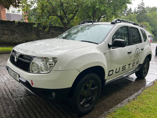 Dacia Duster SUV, Diesel, 2014, White