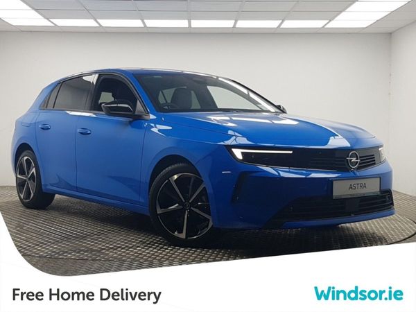 Opel Astra Hatchback, Petrol, 2025, Blue