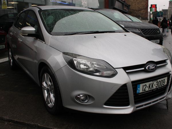 Ford Focus Hatchback, Diesel, 2012, Silver