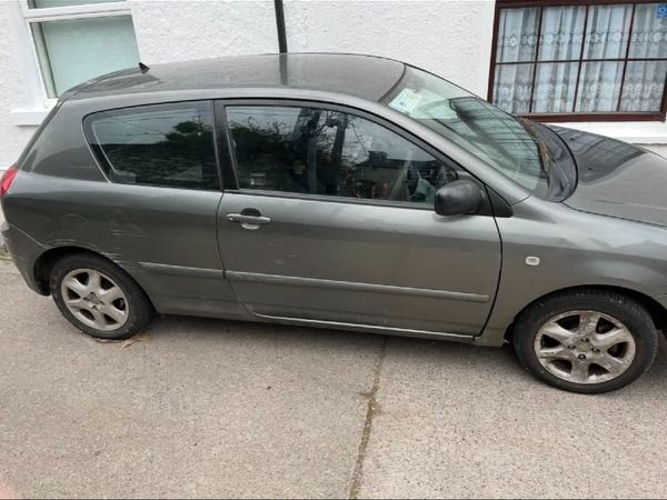 Toyota Corolla Hatchback, Petrol, 2006, Grey