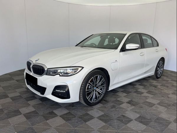BMW 3-Series Saloon, Petrol Hybrid, 2020, White