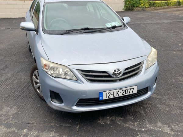 Toyota Corolla Saloon, Diesel, 2012, Blue