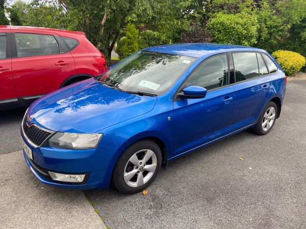 Skoda Rapid Hatchback, Petrol, 2014, Blue