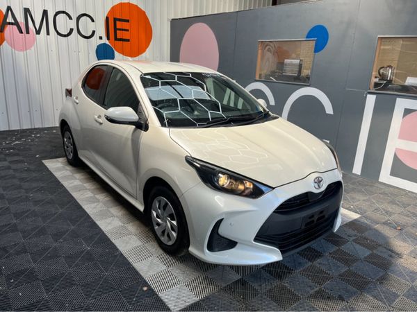 Toyota Yaris Hatchback, Petrol, 2020, White